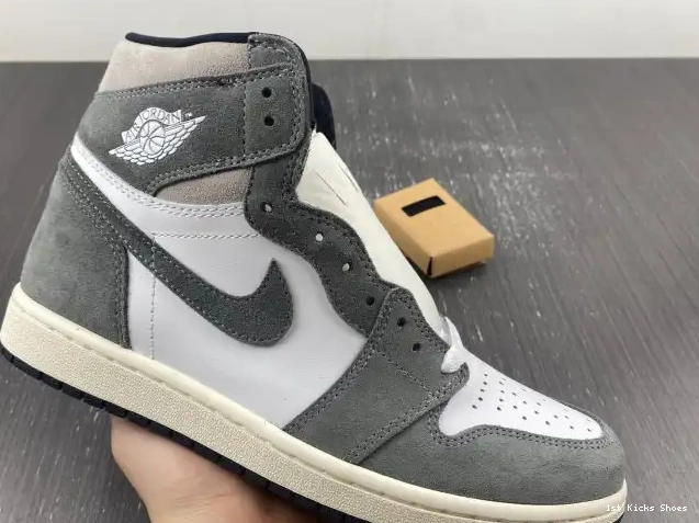 1st Kicks Washed Retro DZ5485-051 OG Jordan High 1 Black 0610